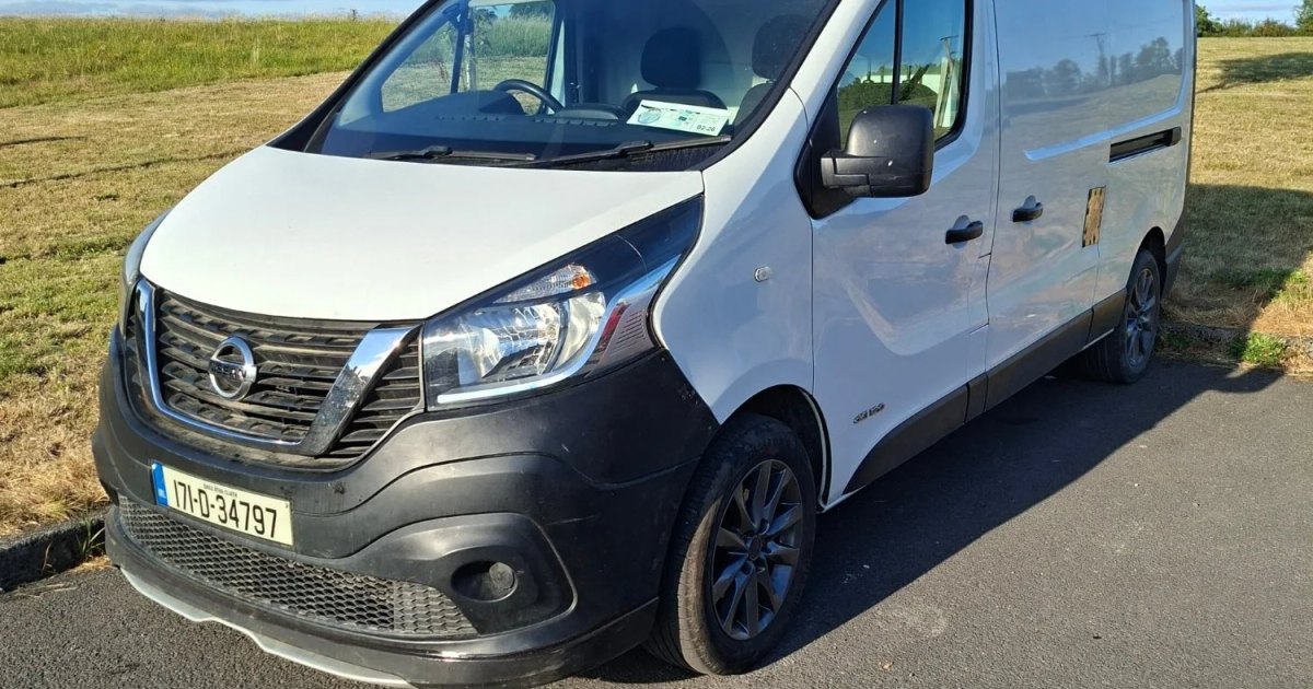 2017 Nissan NV300