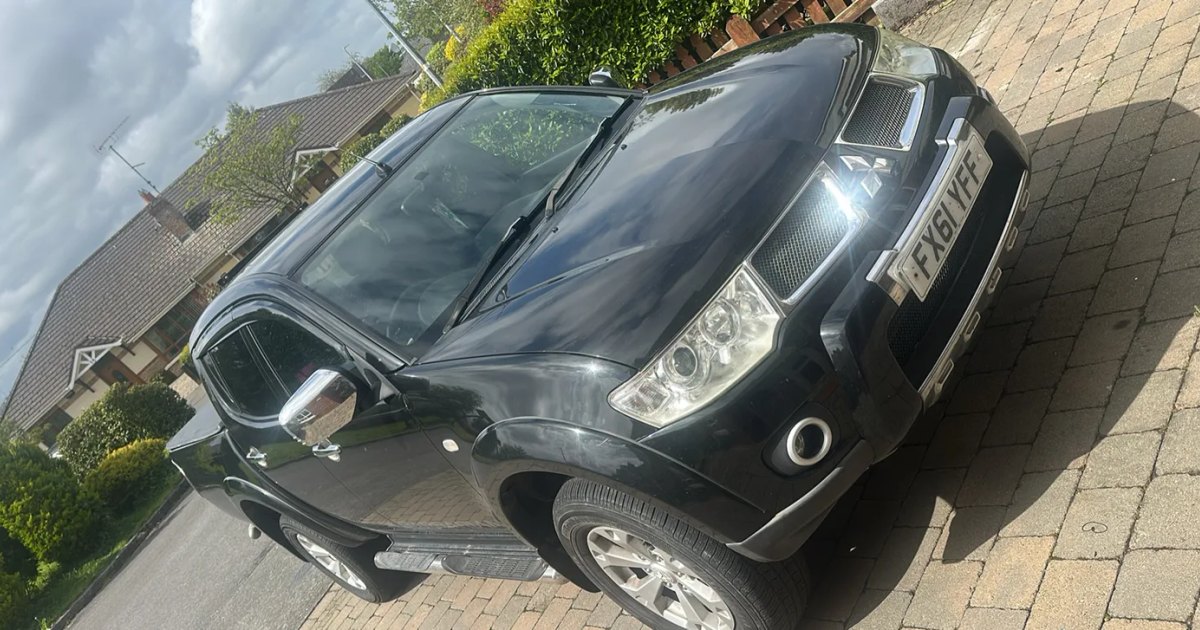 2011 Mitsubishi L200