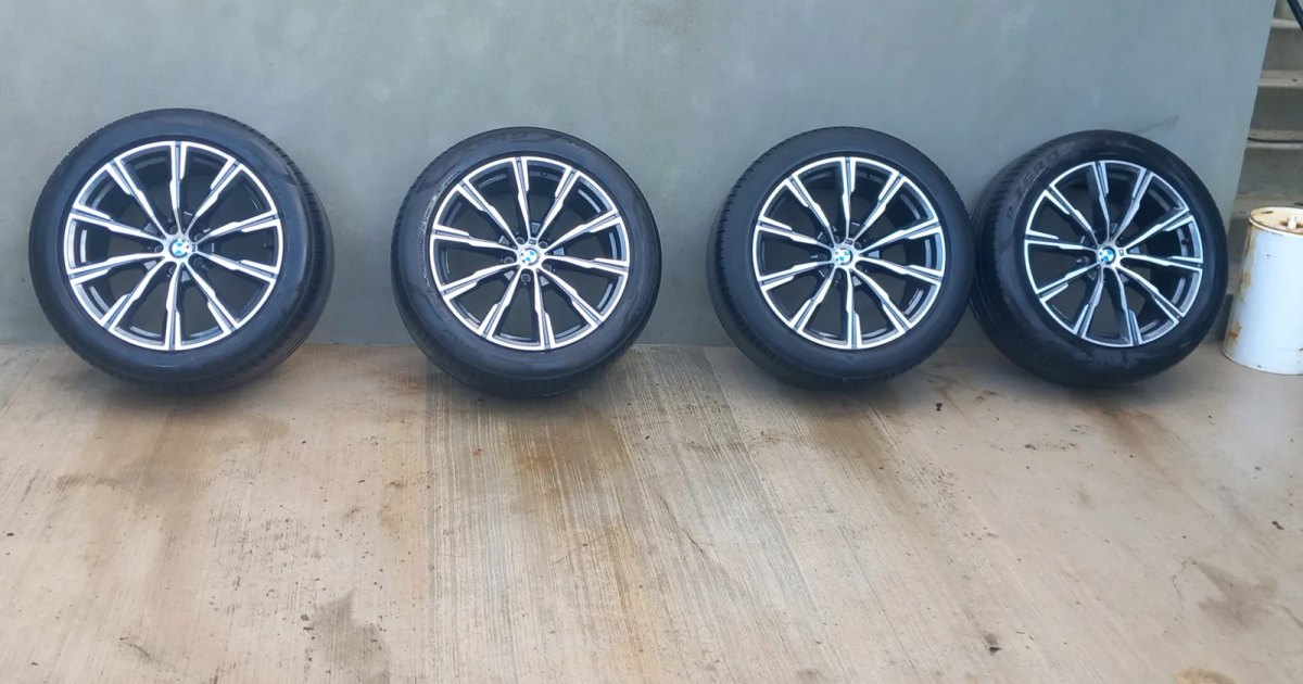 Auto part for sale