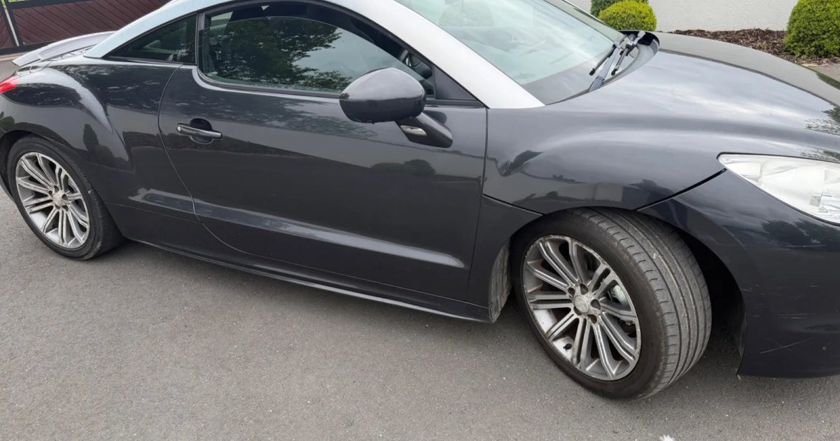 2013 Peugeot RCZ