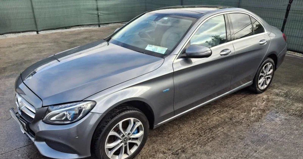 2017 MERCEDES C-Class