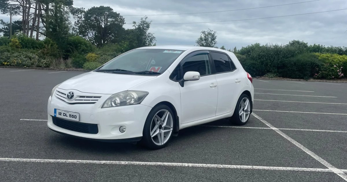 2012 Toyota Auris