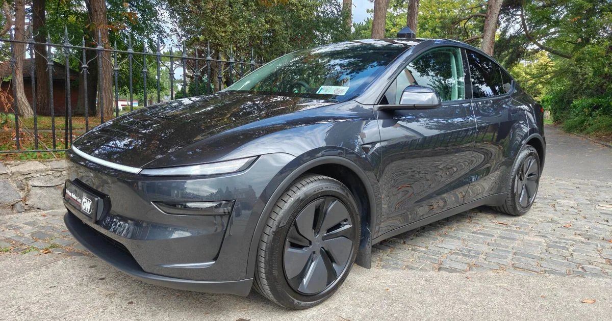2025 Tesla Model Y