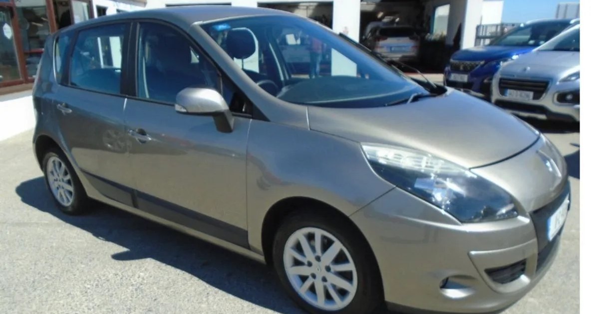 2011 Renault Scenic