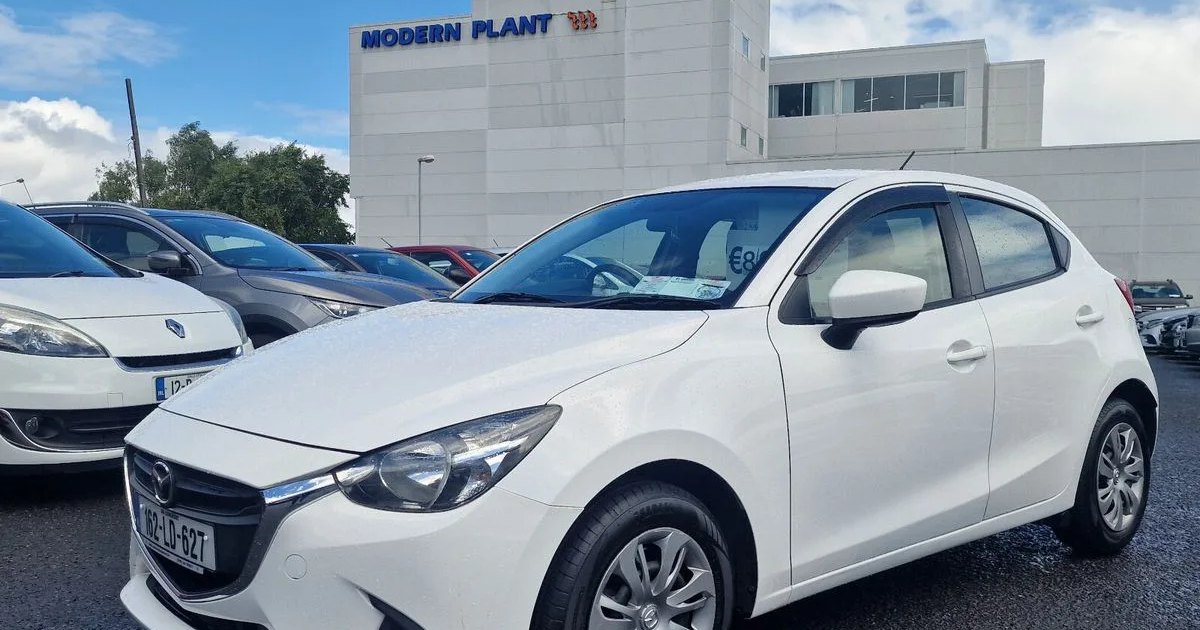 2016 Mazda Demio
