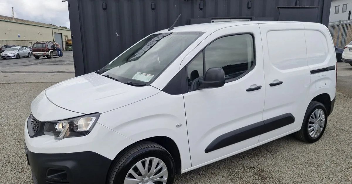 2022 Peugeot Partner
