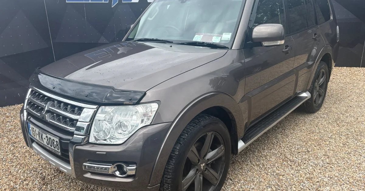 2015 Mitsubishi Shogun