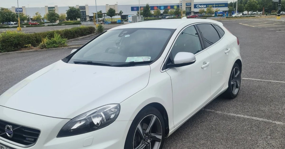2015 Volvo V40