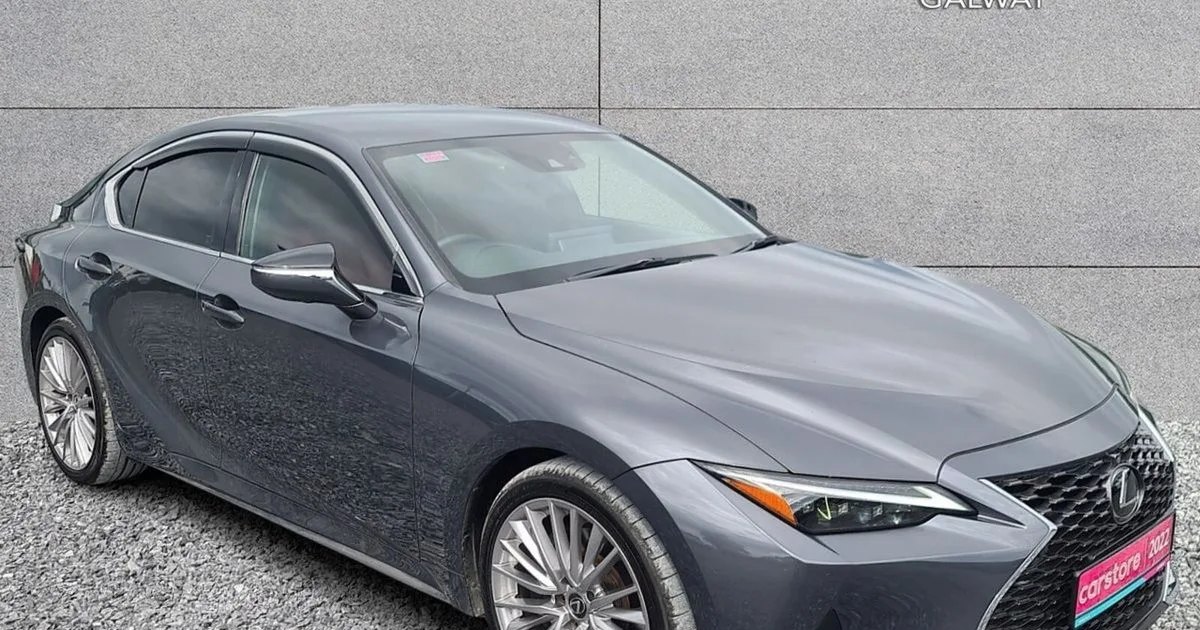 2022 Lexus IS