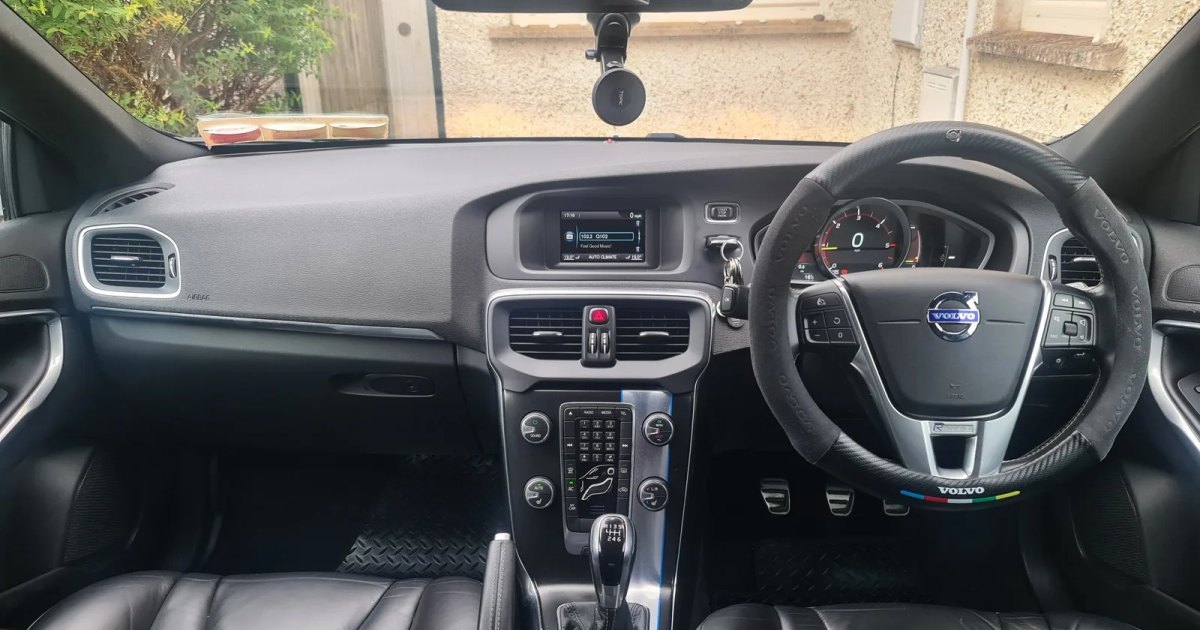 2015 Volvo V40