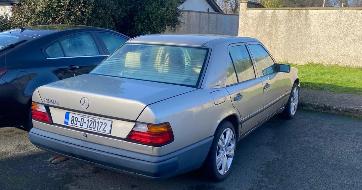 1989 Mercedes-Benz W124