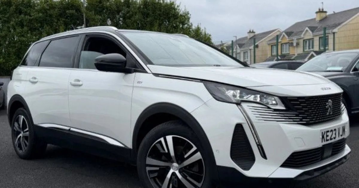 2023 Peugeot 5008