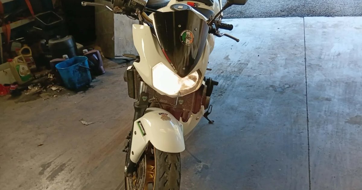 2005 Kawasaki Z