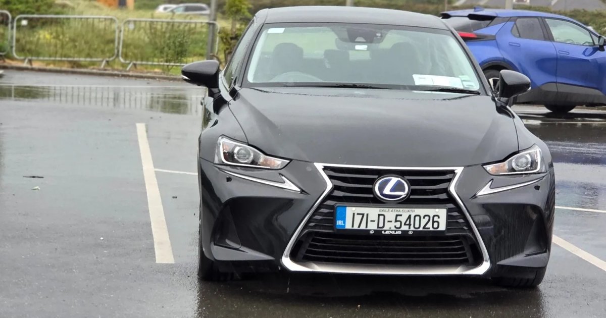 2017 Lexus IS
