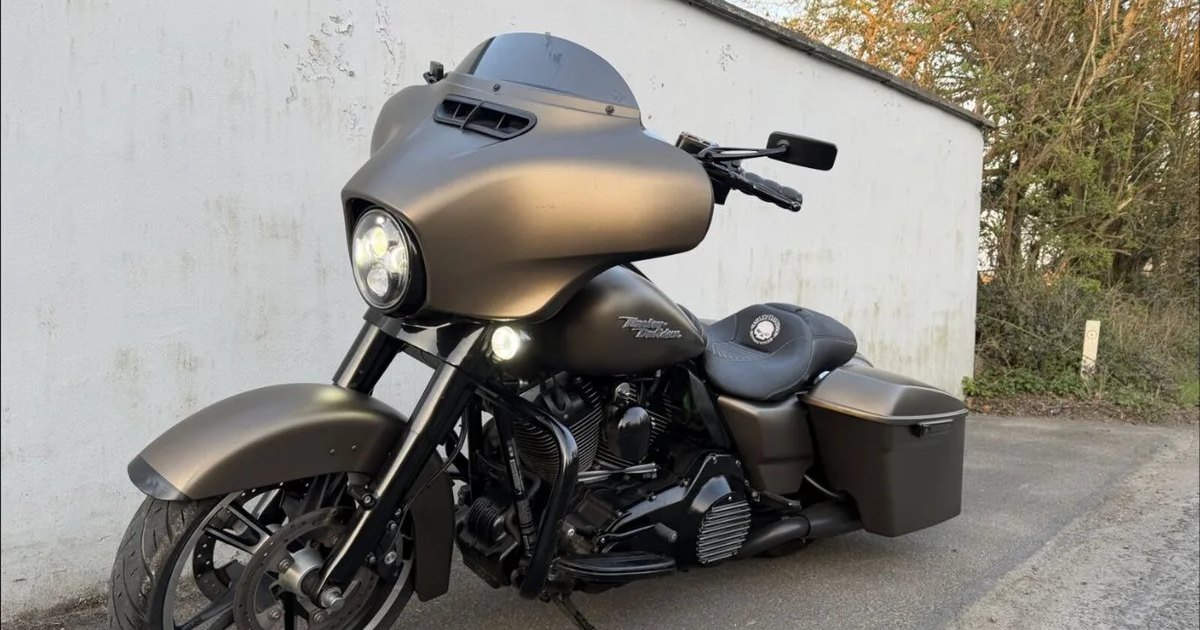 2016 HARLEY DAVIDSON Street Glide