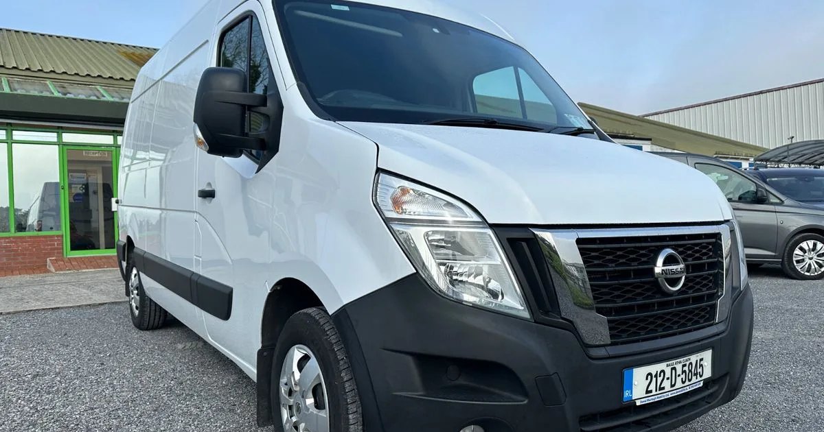2021 Nissan NV400