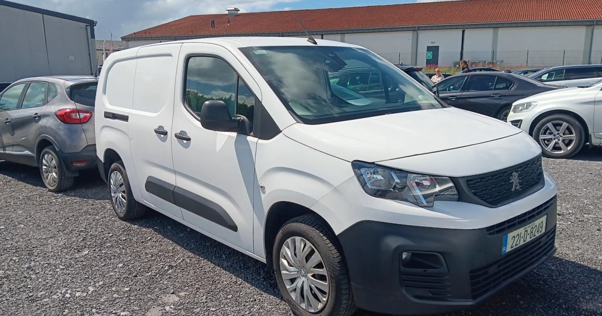 2022 Peugeot Partner