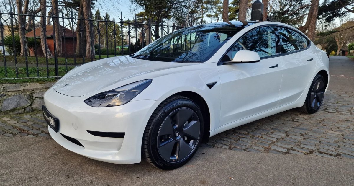 2023 Tesla Model 3