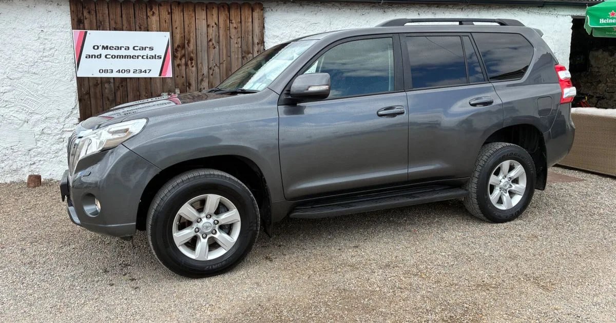 2016 Toyota Land Cruiser