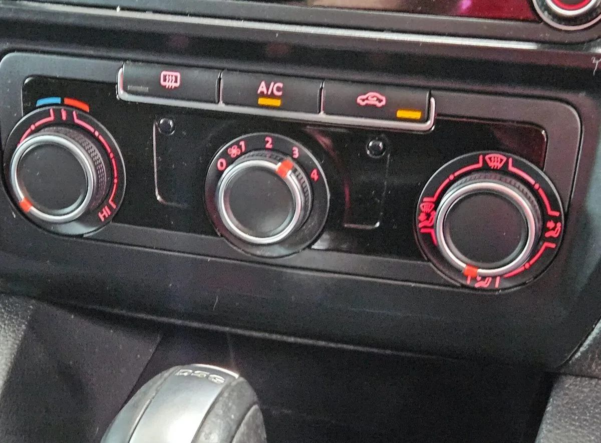 2016 Volkswagen Jetta – photo 12