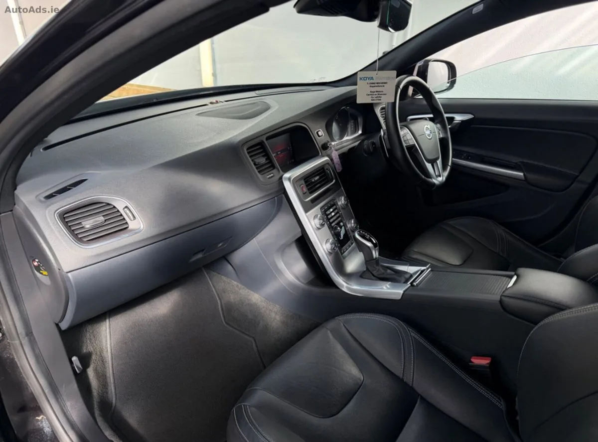2017 Volvo V60 – photo 20