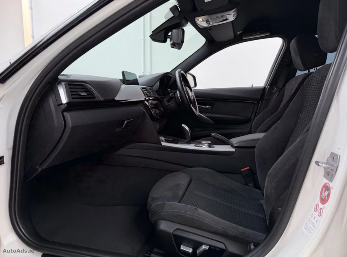2017 BMW 3-Series – photo 19