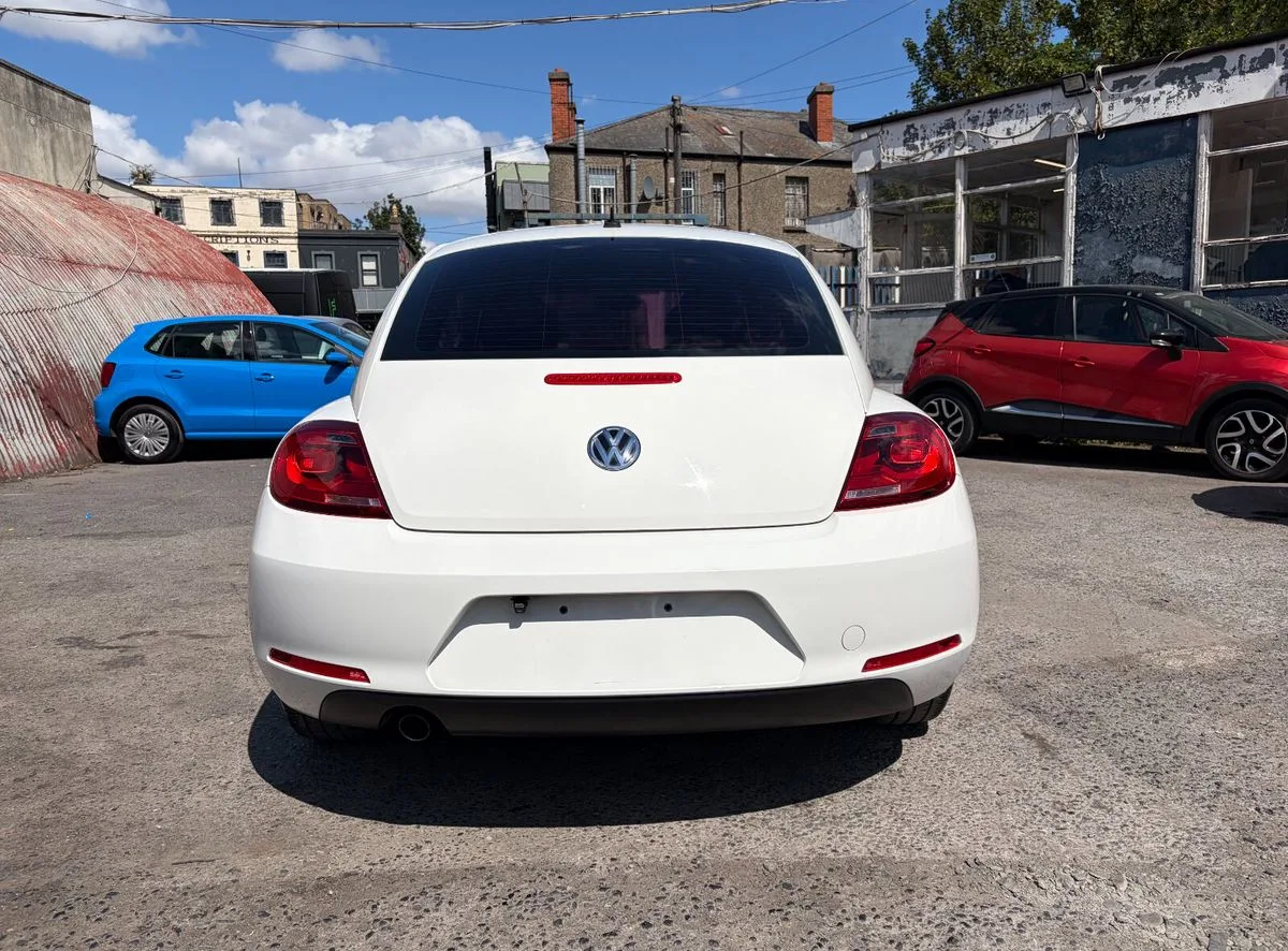 2013 Volkswagen Beetle – photo 4