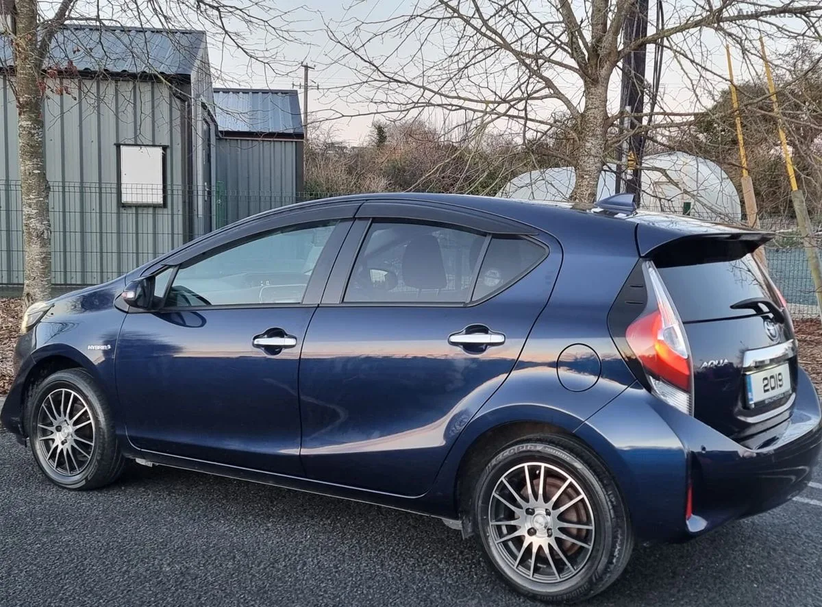 2019 Toyota Aqua – photo 11