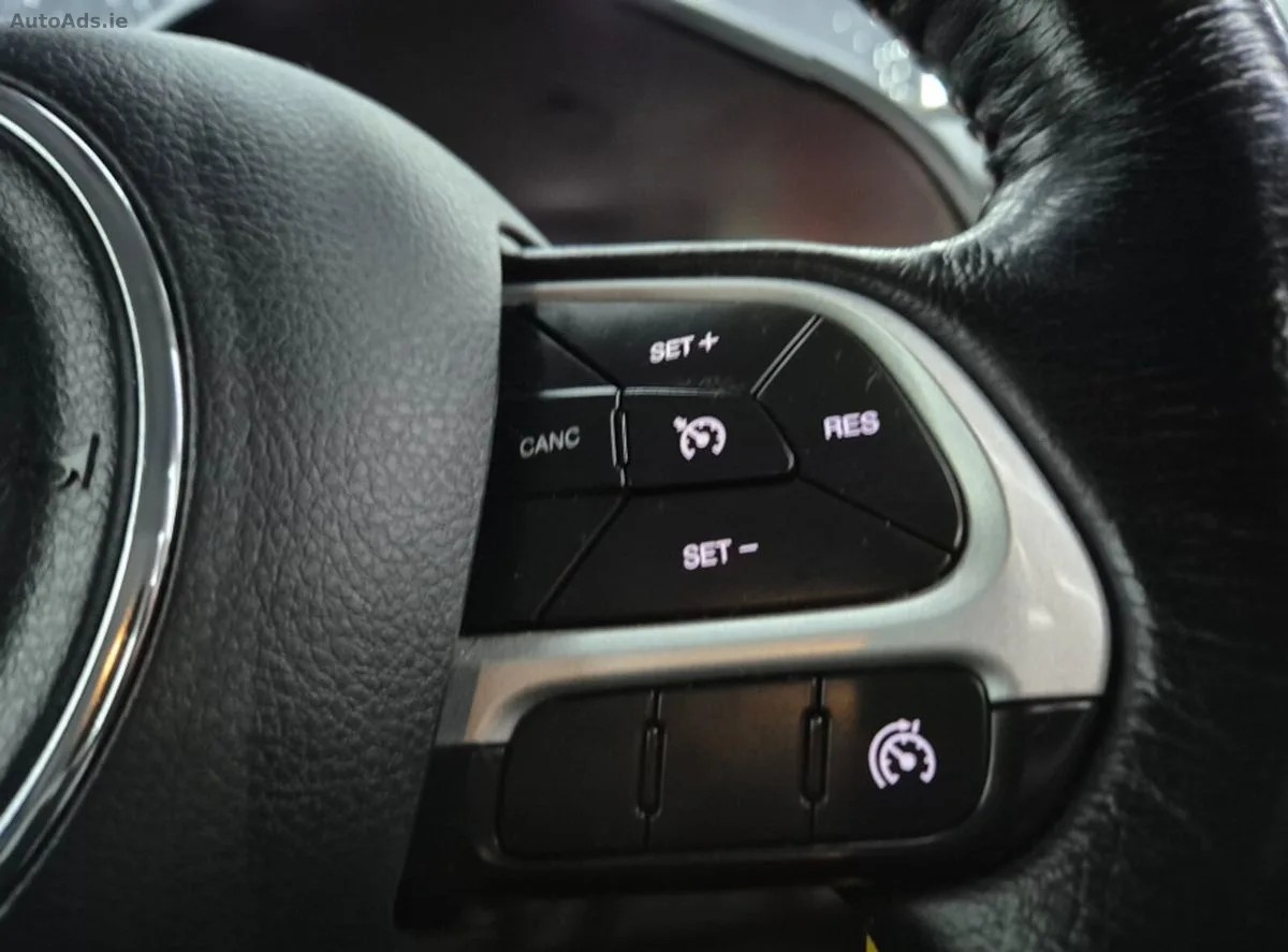 2016 Jeep Renegade – photo 7