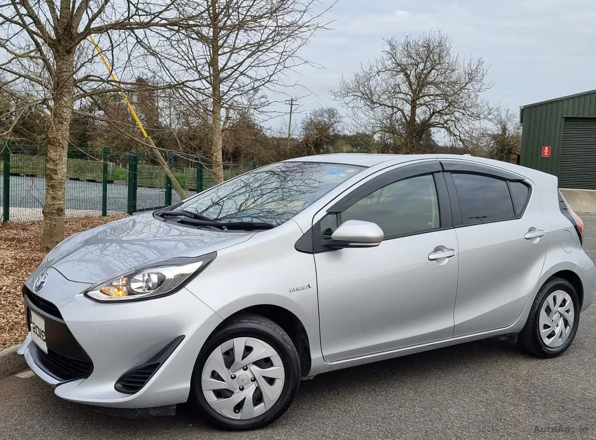 2019 Toyota Aqua – photo 11