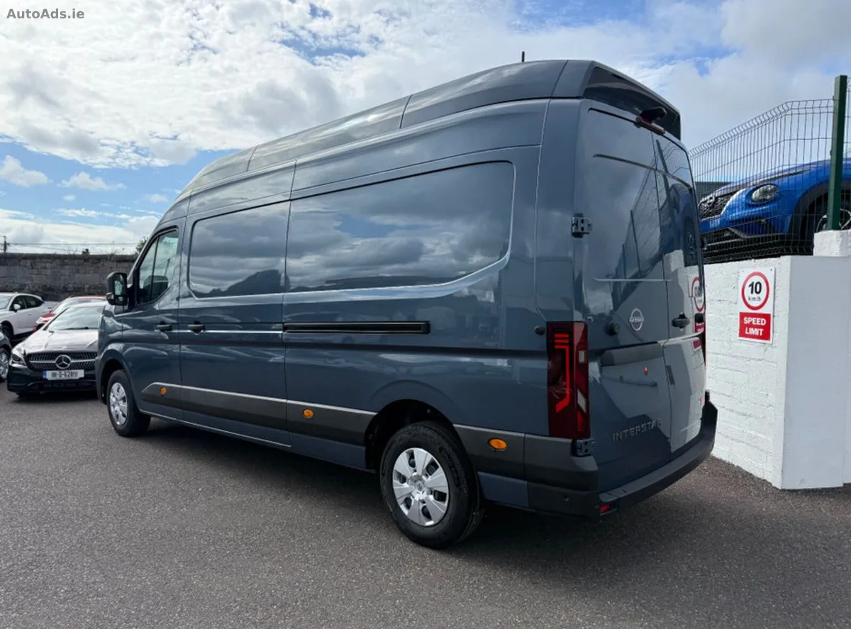 2026 Nissan Interstar – photo 7