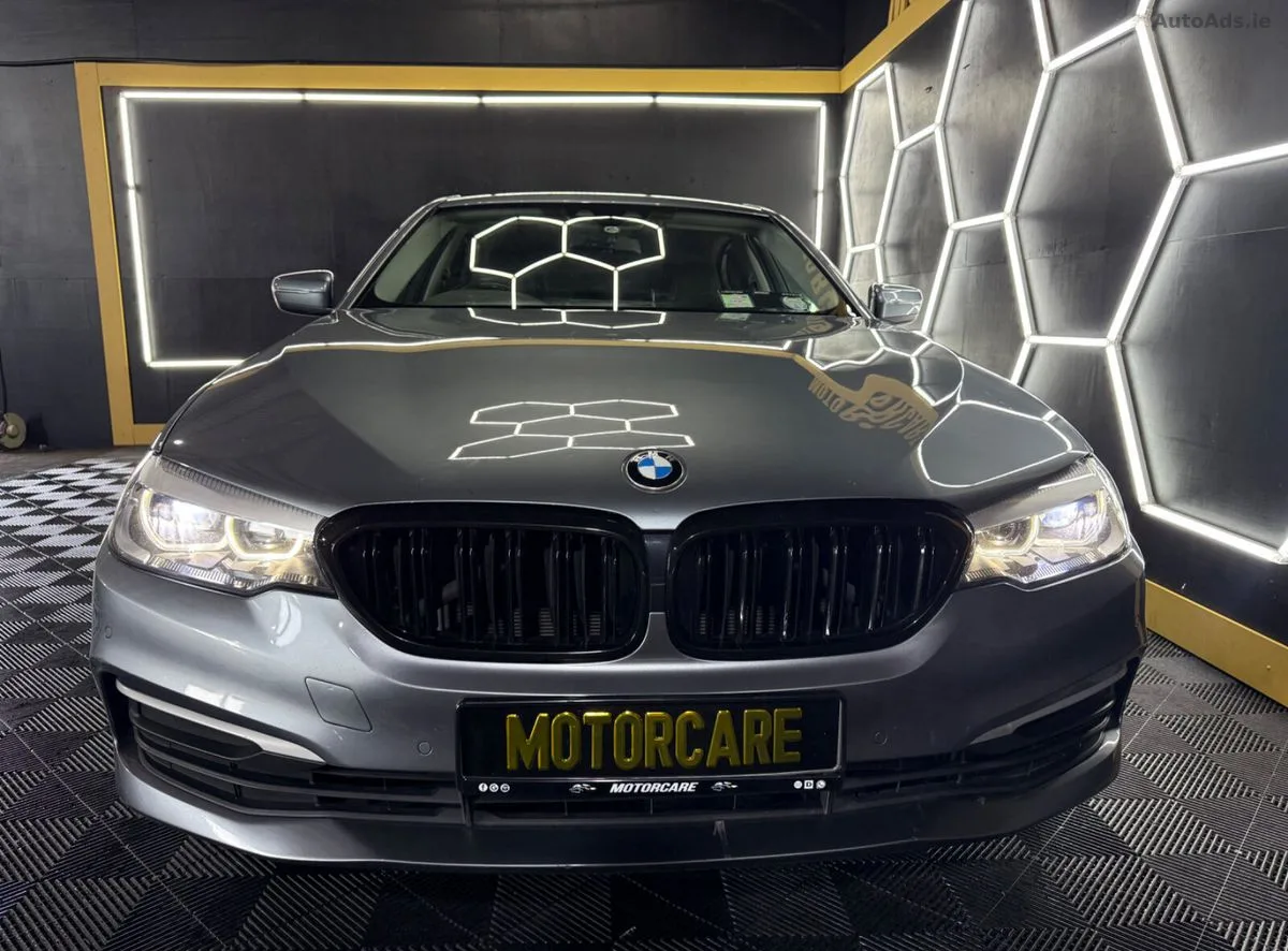 2017 BMW 5-Series – photo 7