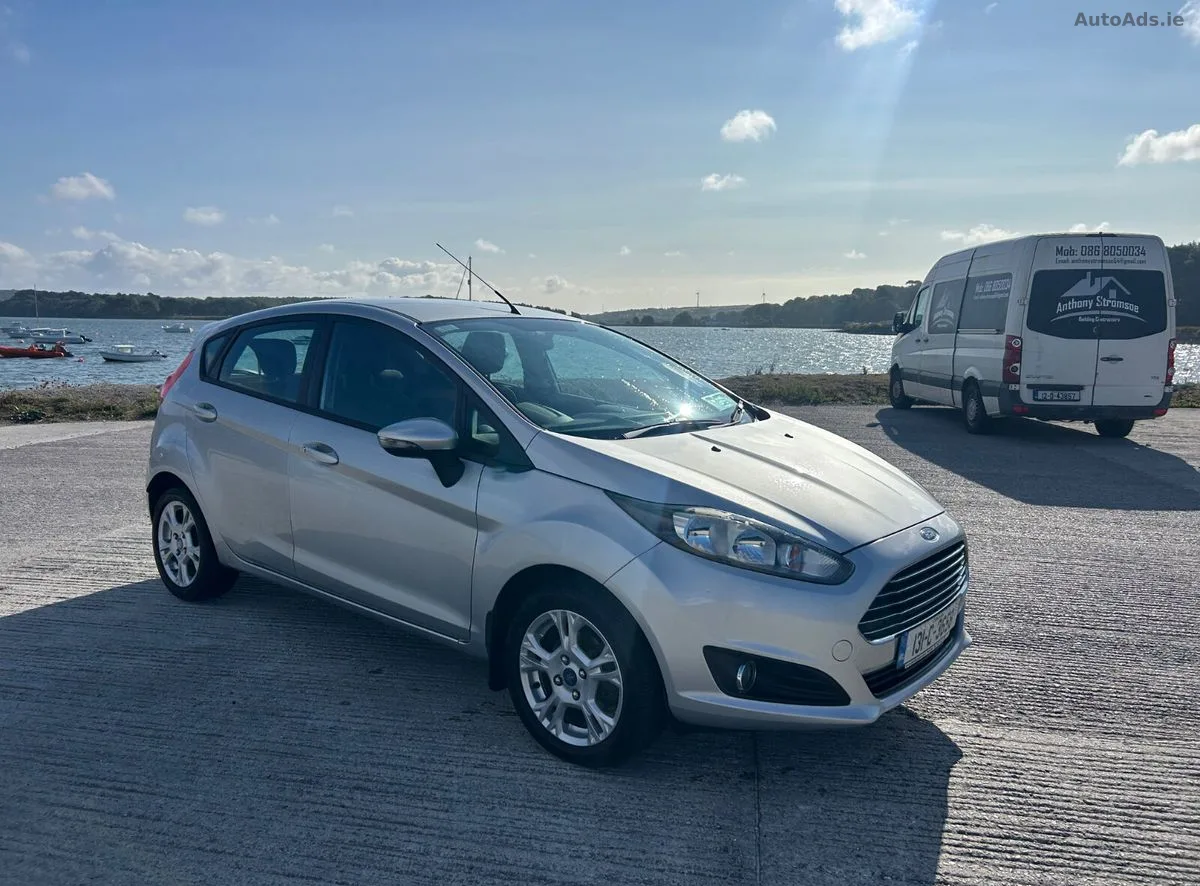 2013 Ford Fiesta – photo 3