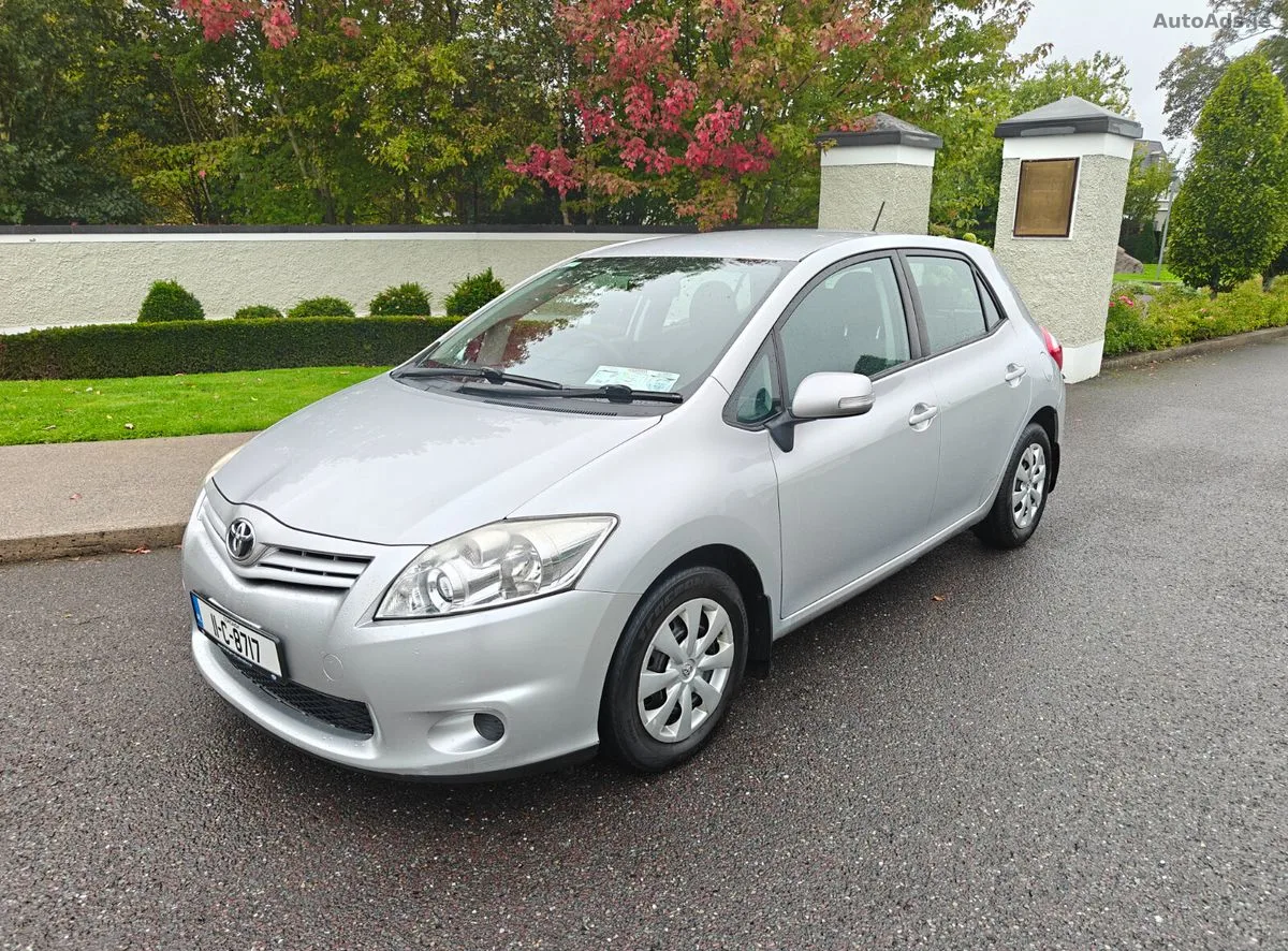 2011 Toyota Auris – photo 2