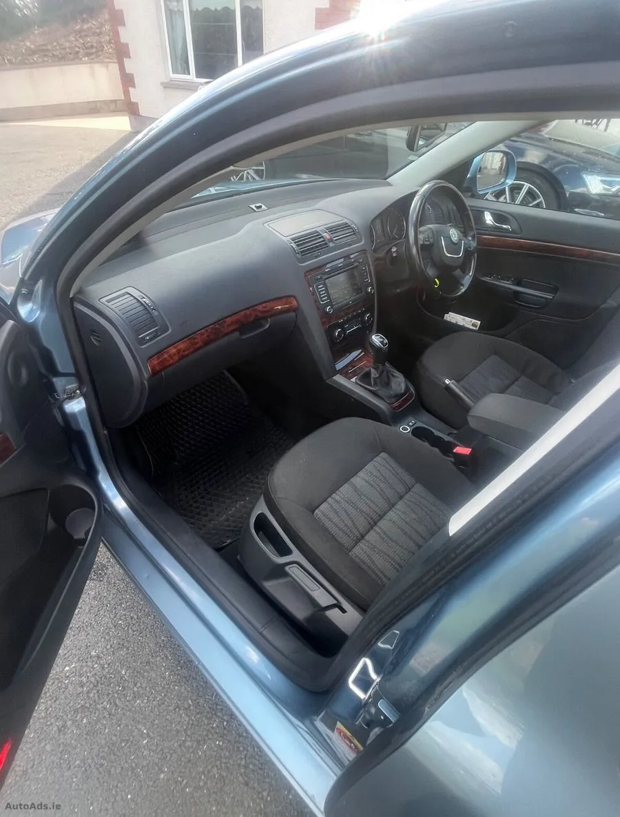 2011 Skoda Octavia – photo 11