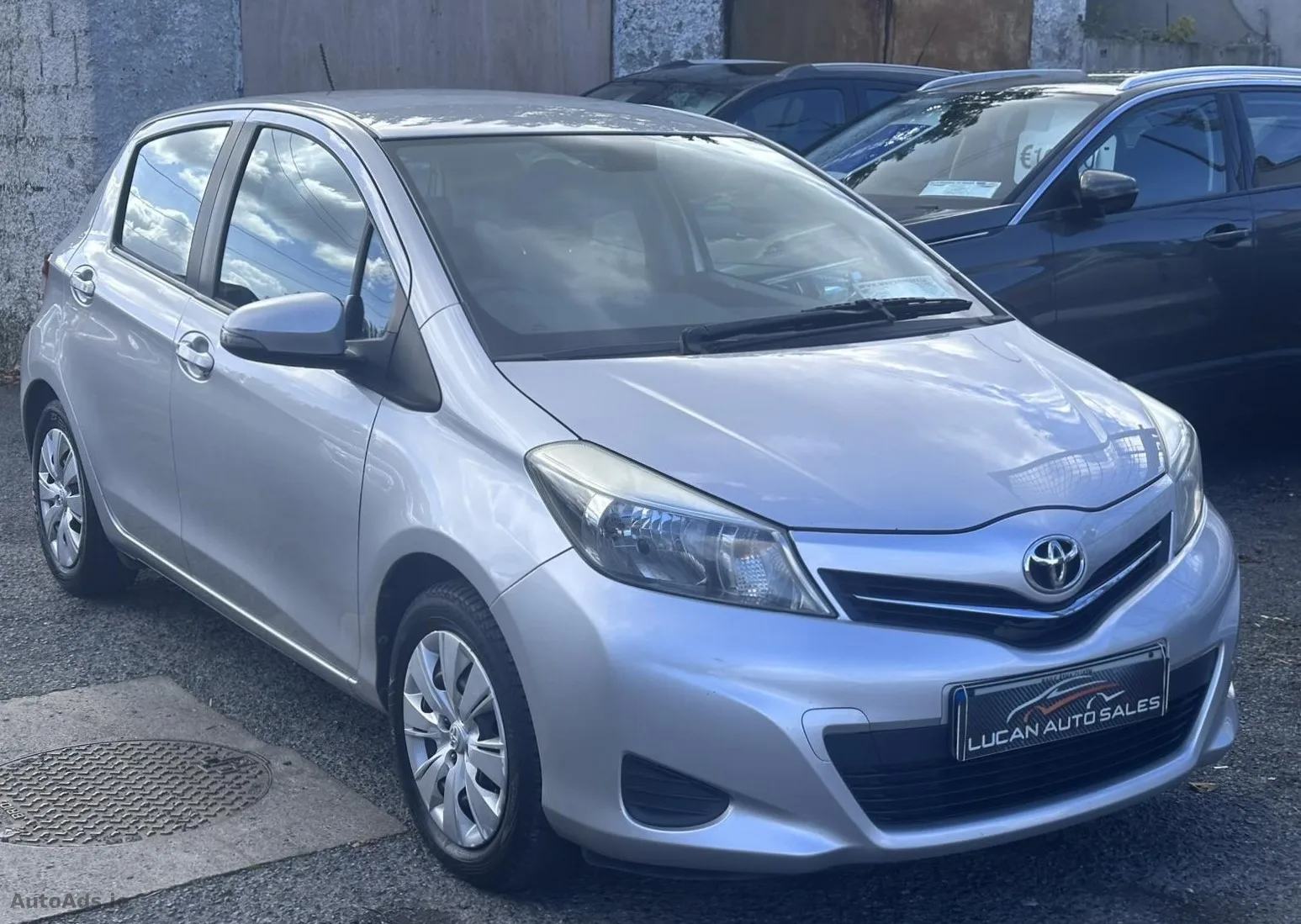 2012 Toyota Yaris – photo 5