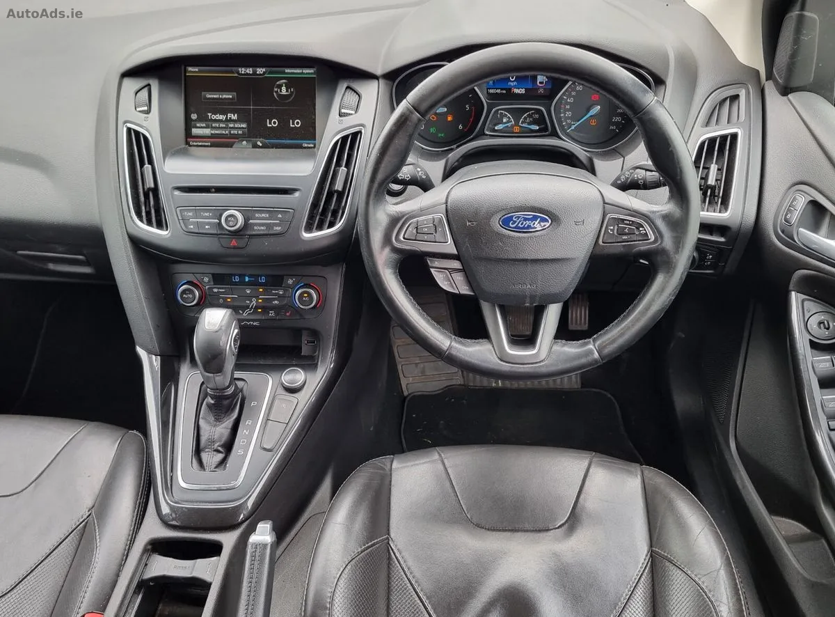 2015 Ford Focus – photo 16