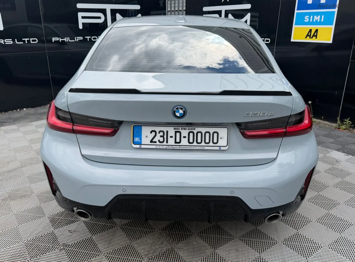 2023 BMW 3-Series – photo 9