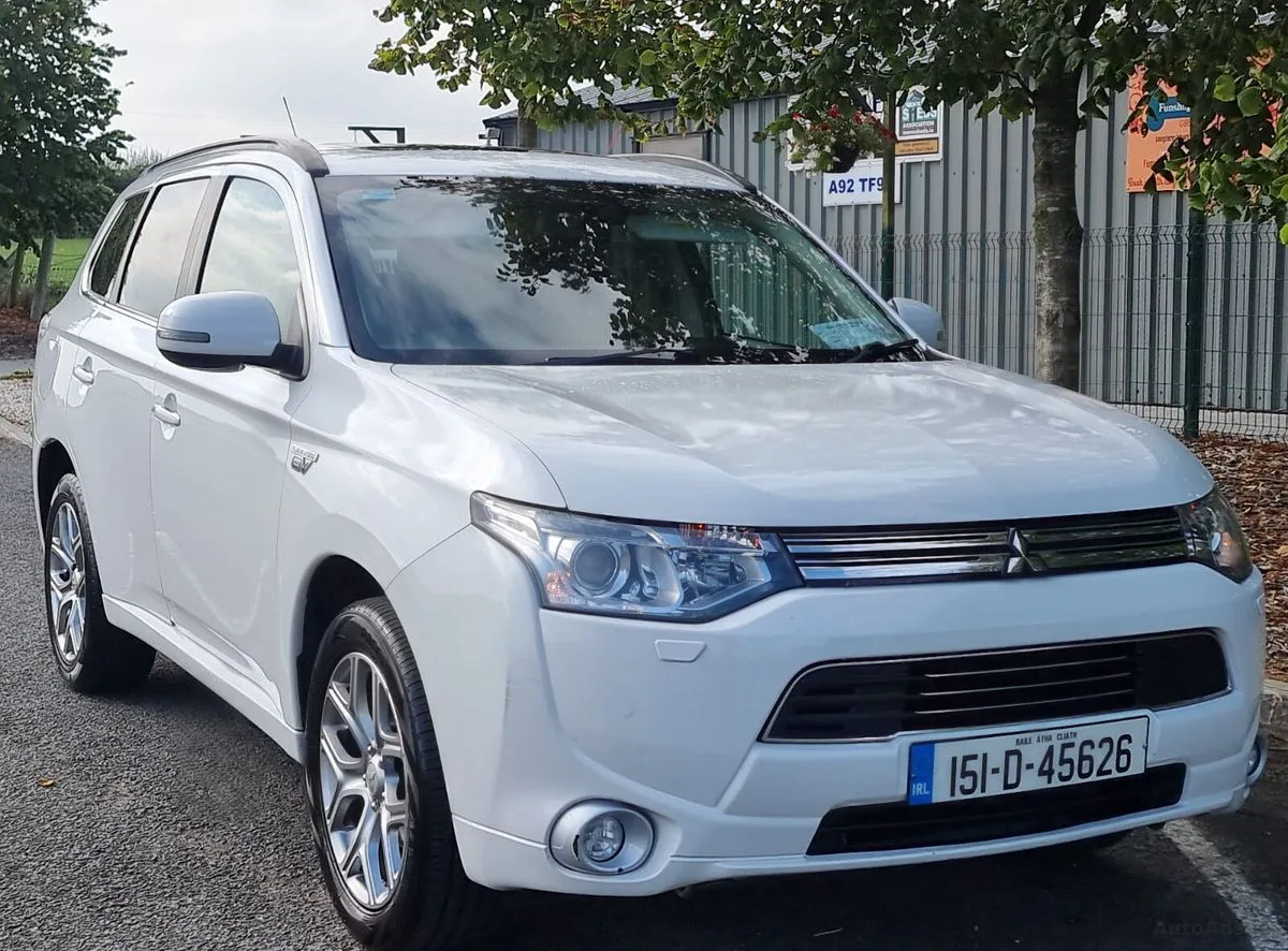 2015 Mitsubishi Outlander – photo 3