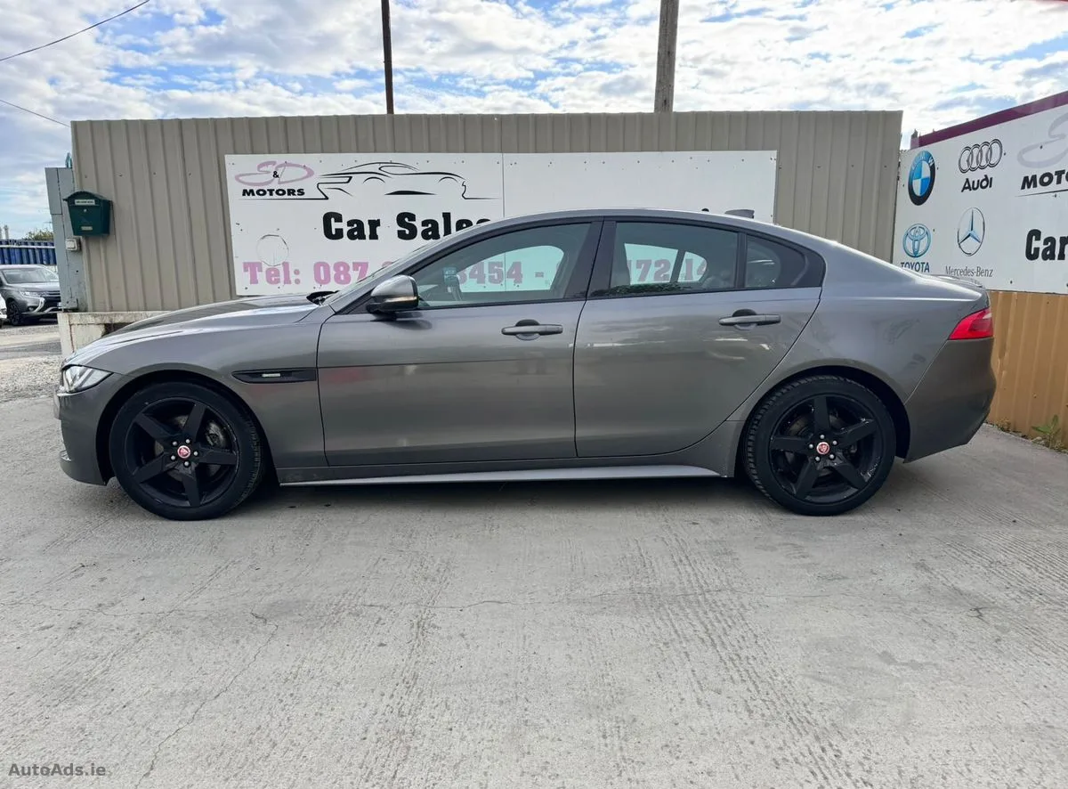 2018 Jaguar XE – photo 2