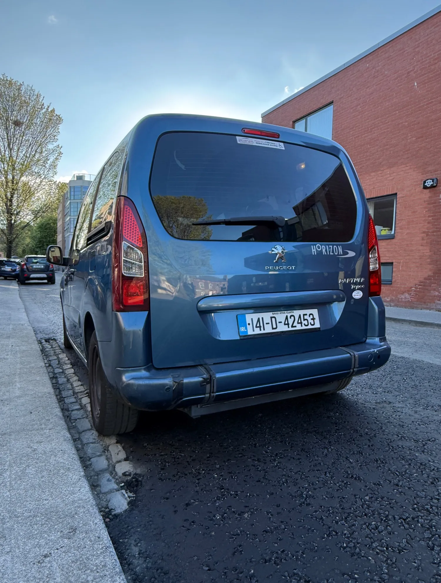 2014 Peugeot Partner – photo 4