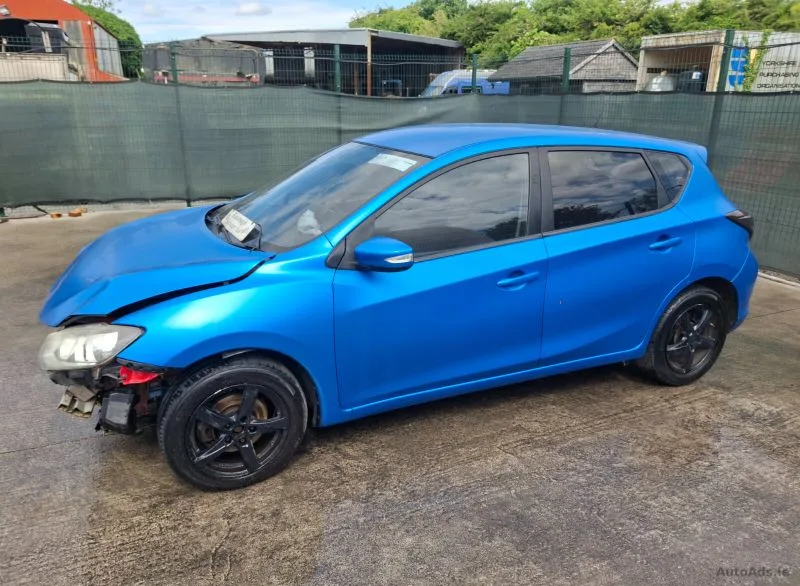 2016 Nissan Pulsar