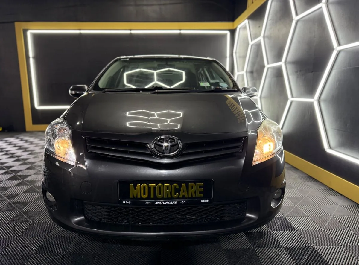 2011 Toyota Auris – photo 8