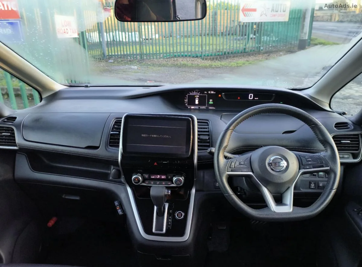 2017 Nissan Serena – photo 10