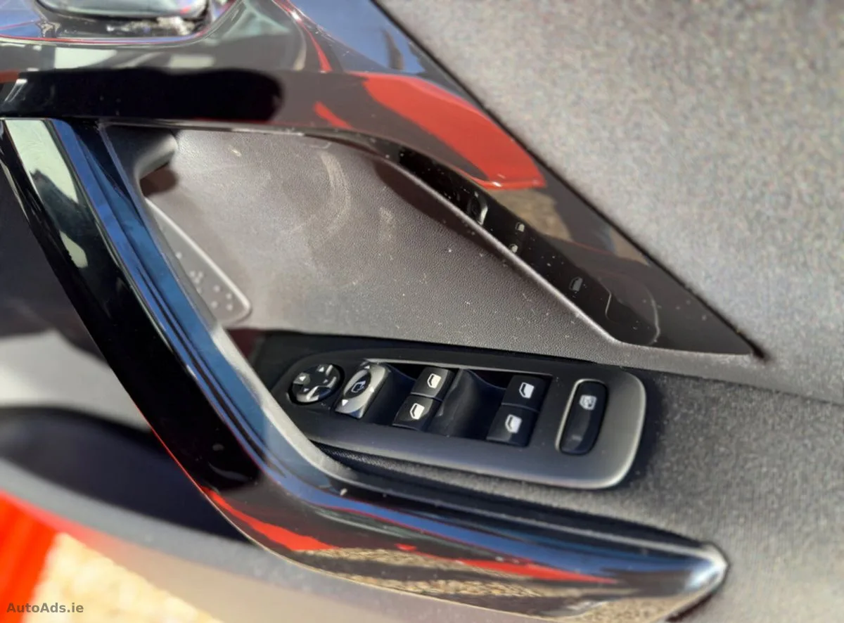 2017 Peugeot 208 – photo 13