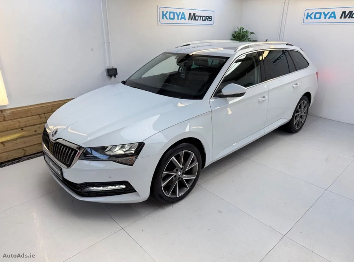 2022 Skoda Superb – photo 2