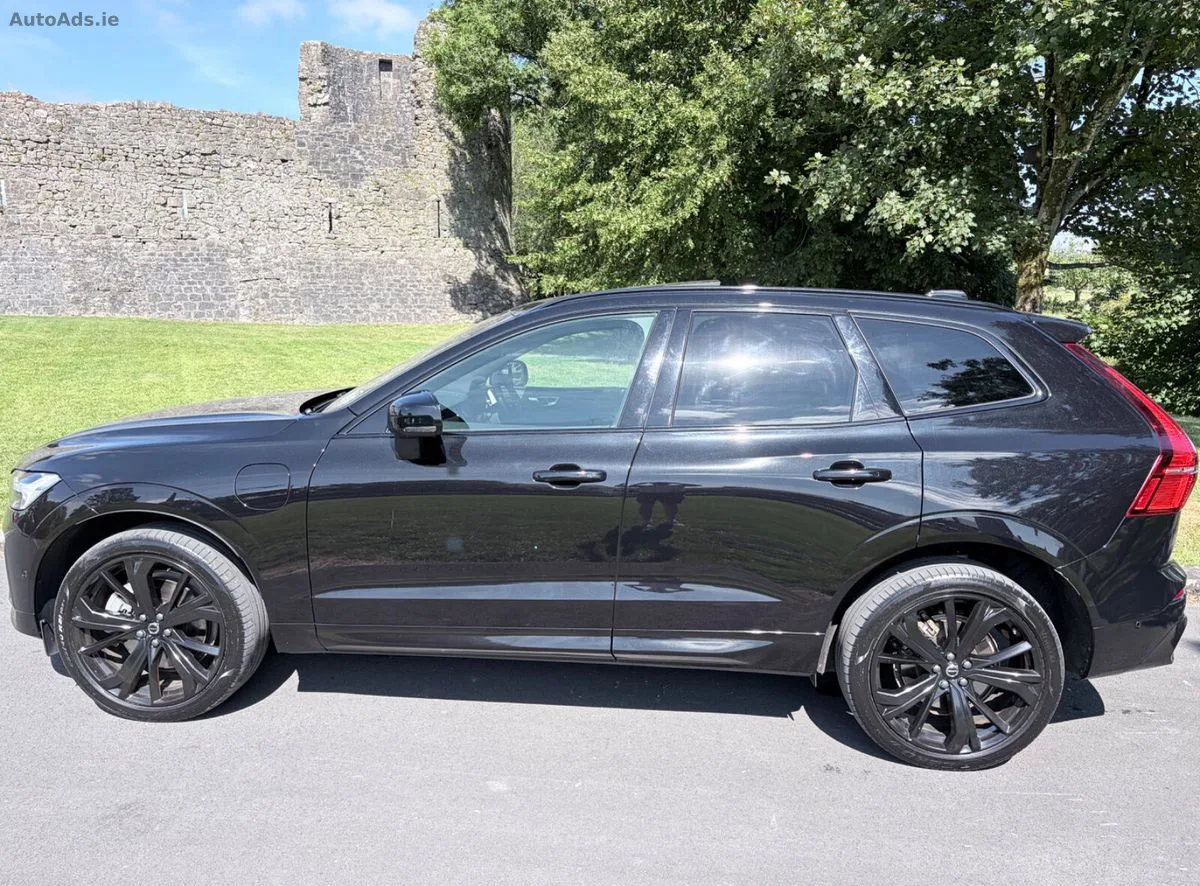 2025 Volvo XC60 – photo 7