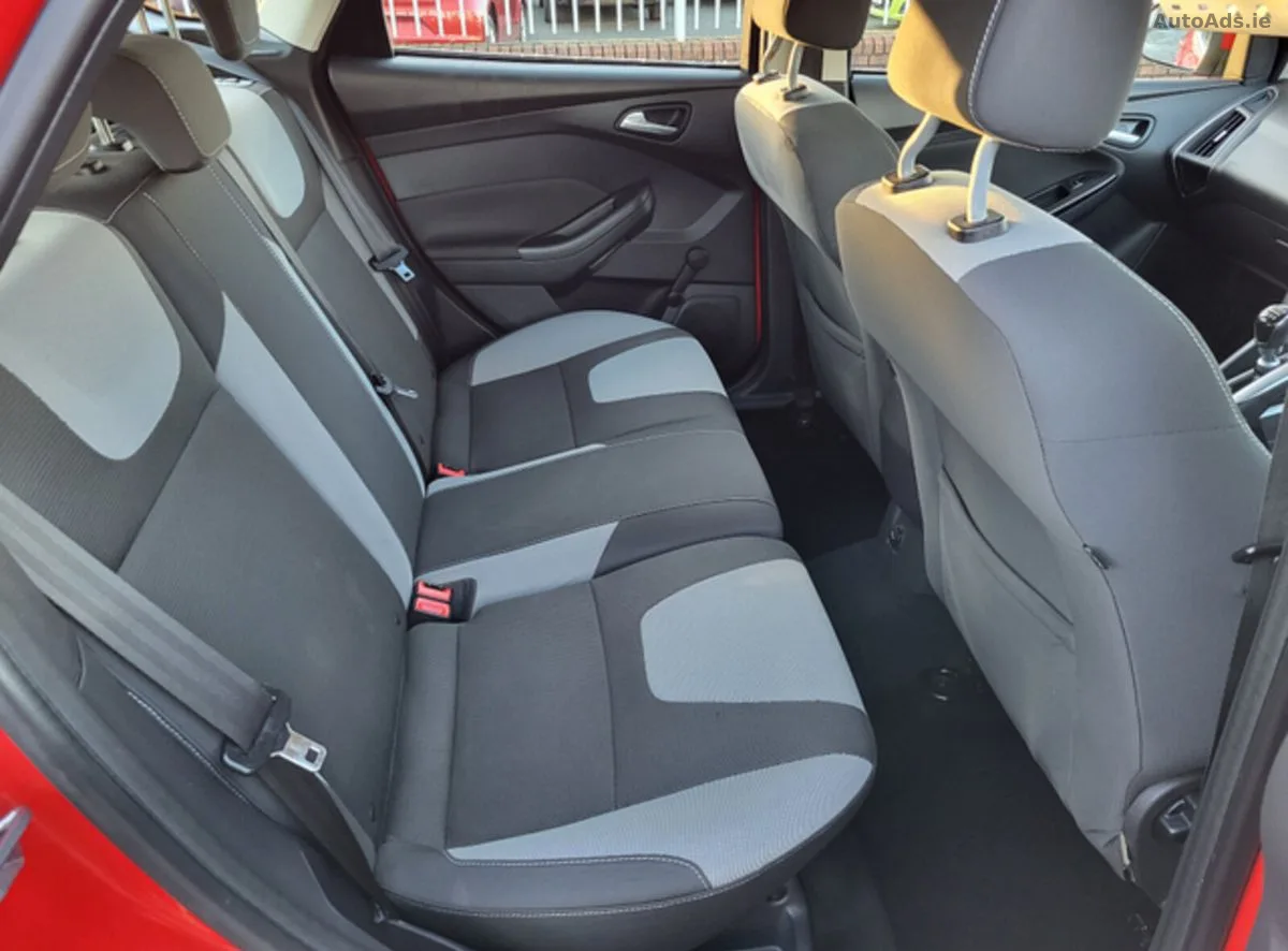 2012 Ford Focus – photo 15