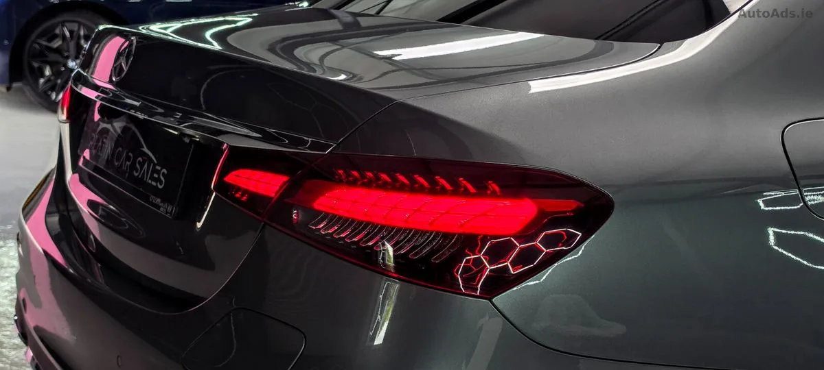2021 Mercedes-Benz E-Class – photo 19