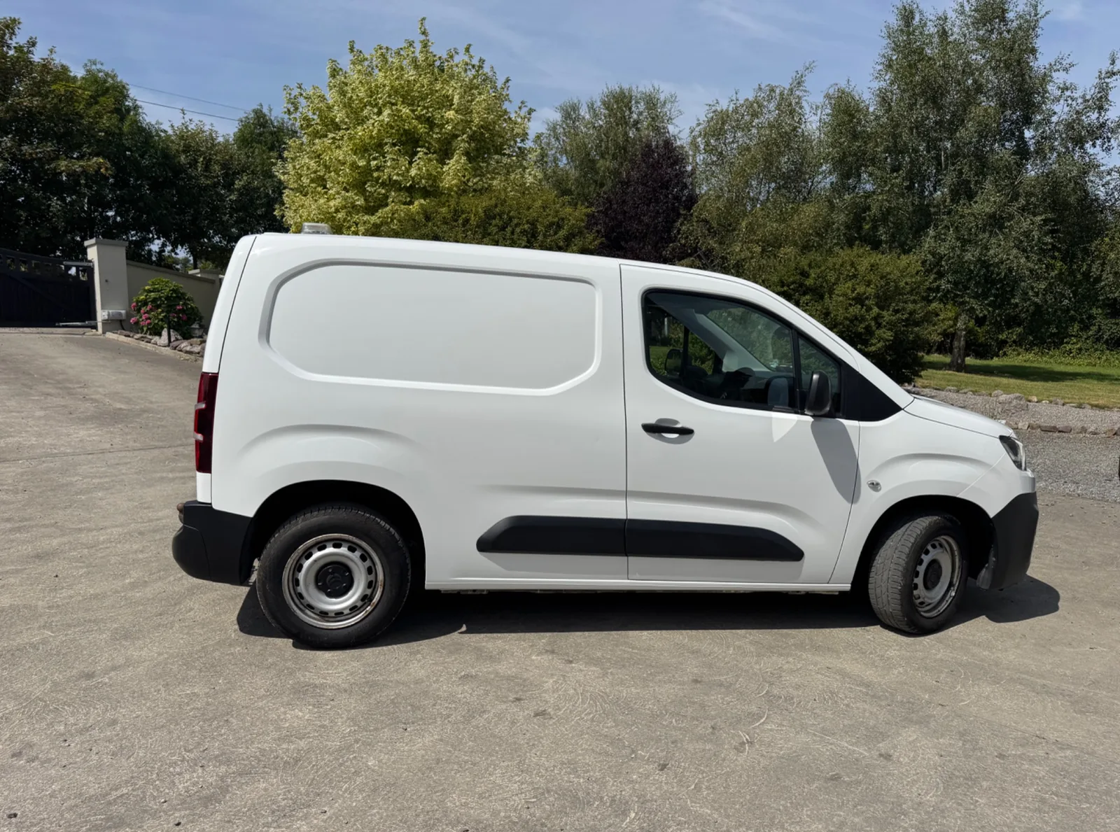 2022 Citroen Berlingo – photo 2